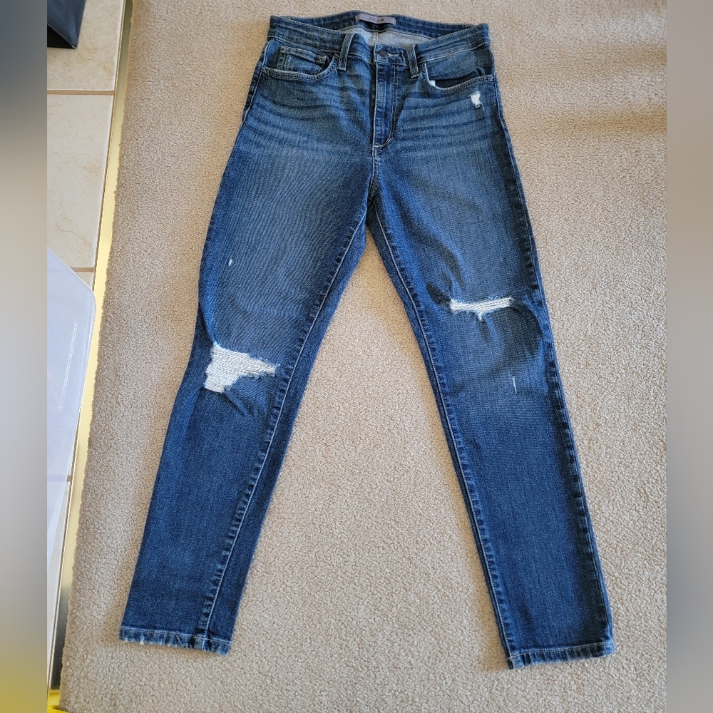 Joe's midrise distressed skinny jeans size 31 womens RN#149497 CA# 35037 great c